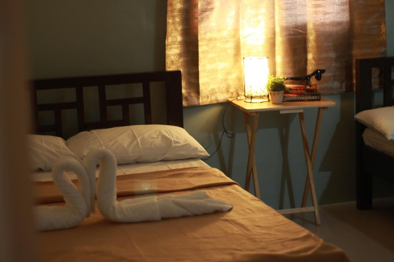 Parmview Inn ليغاسبي المظهر الخارجي الصورة